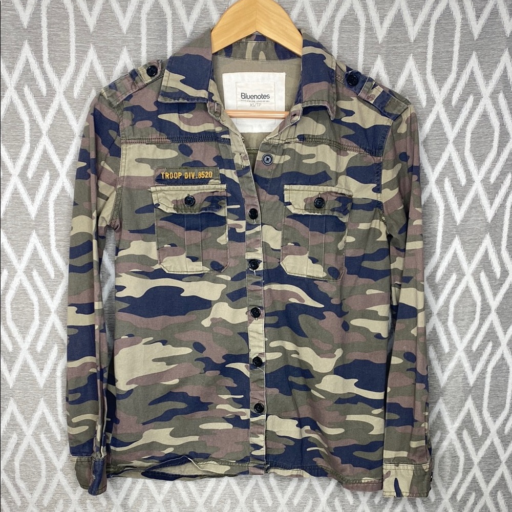 Bluenotes Camouflage Button-Up Shirt Size:XS